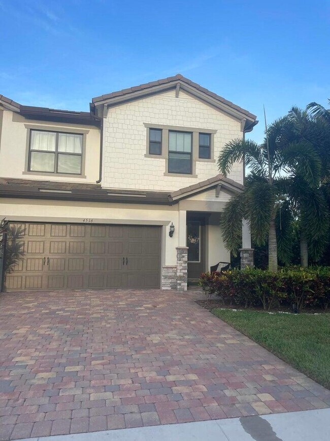 Primary Photo - 4516 Eventing St