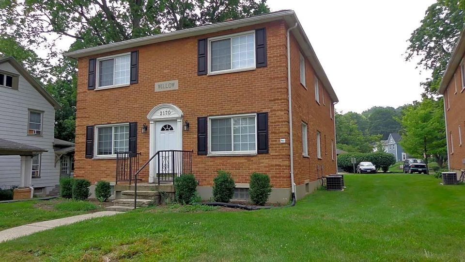 Building Photo - 2180 W Schantz Ave