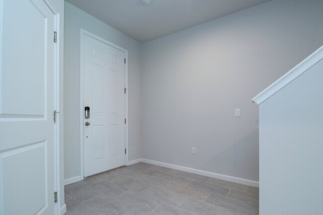 Building Photo - Stunning 3 Bed Townhouse for Rent in Lakewood Ranch! Spacious, Modern, and Move-In Ready!