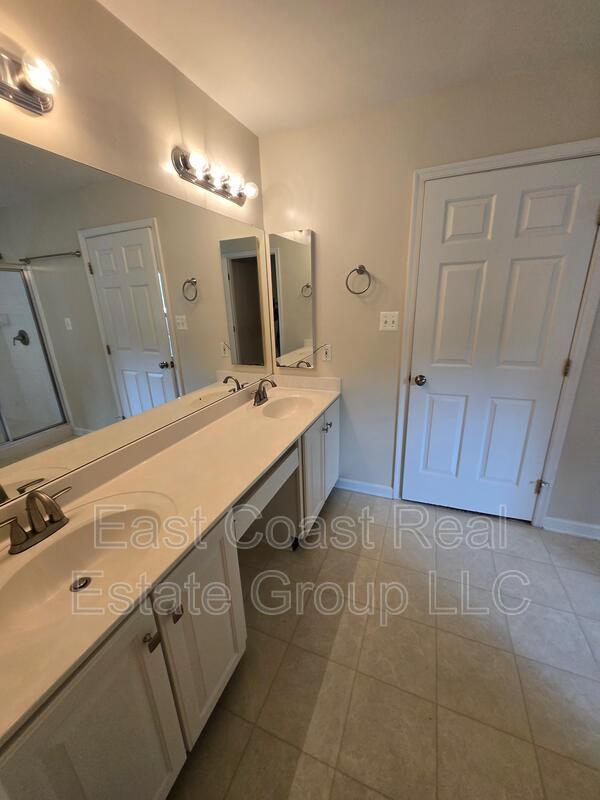 Building Photo - 5131 Charlington Ct