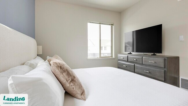 Building Photo - 2145 Molalla Rd