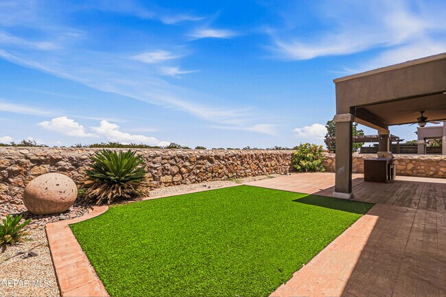 Building Photo - 5457 Pedro Lucero Dr