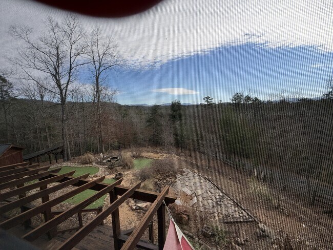 Building Photo - 670 The Wds Rd