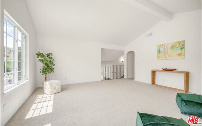 Building Photo - 26065 Redbluff Dr