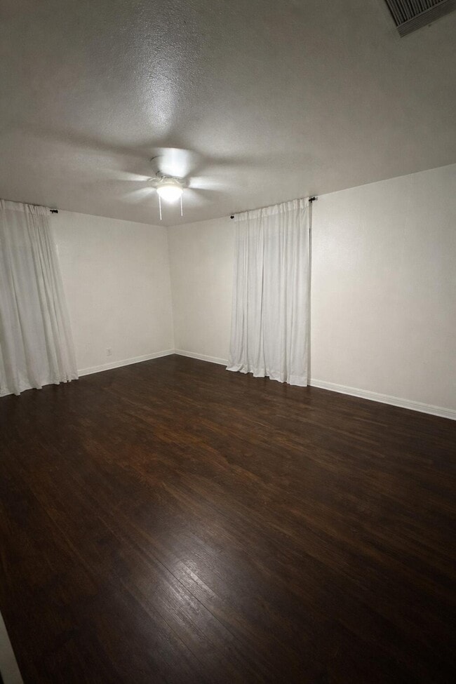 Building Photo - 3116 33rd St