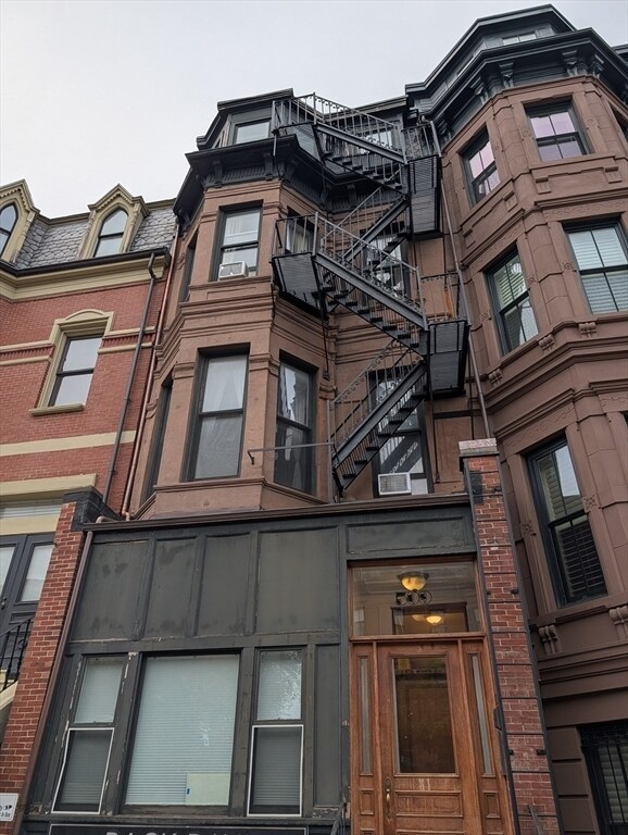 Building Photo - 509 Columbus Ave