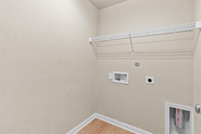 Building Photo - 2039 Rowan Wy