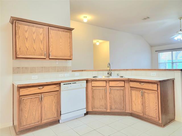 Building Photo - 1056 Wood Brook Dr