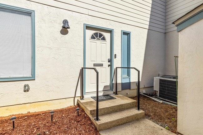 Building Photo - 2981 Blairstone Ct