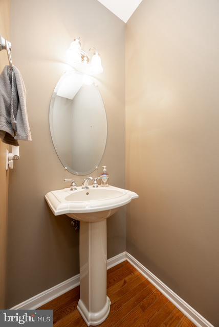 Building Photo - 612 Churchill Rd