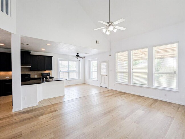 Building Photo - 24606 Forest Canopy Dr