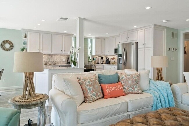 Building Photo - 30 Annapolis Way