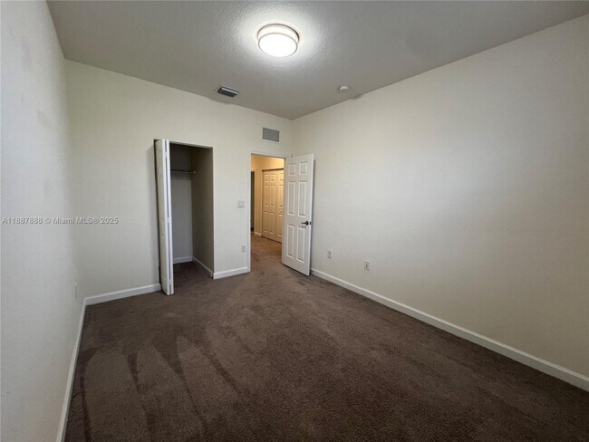 Building Photo - 15080 SW 119th Ln