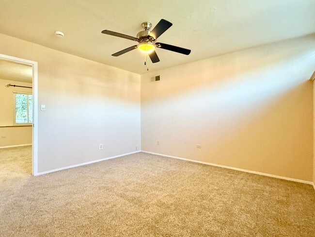 Building Photo - 1163 Grand Teton Dr