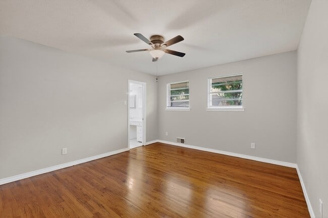 Building Photo - 2522 Pinebluff Dr