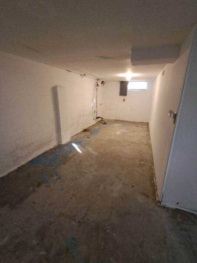 Building Photo - Clean & Affordable 2BR Home in Flint – $800 Rent