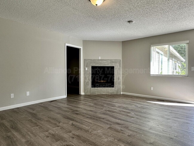 Building Photo - 2460 E Willamette Ave