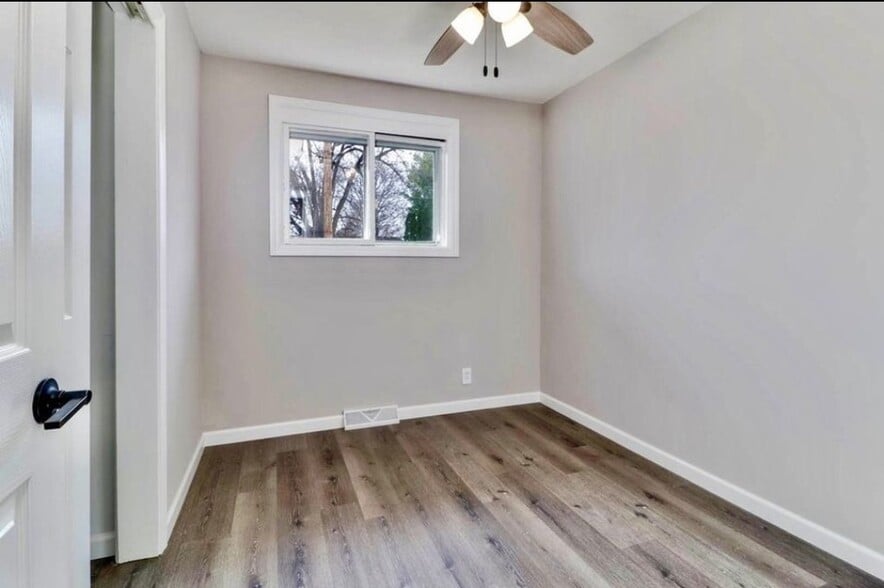 Building Photo - 1302 Hovey Ave