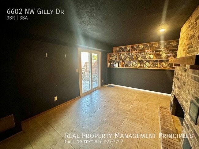 Building Photo - 6602 NW Gilly Rd