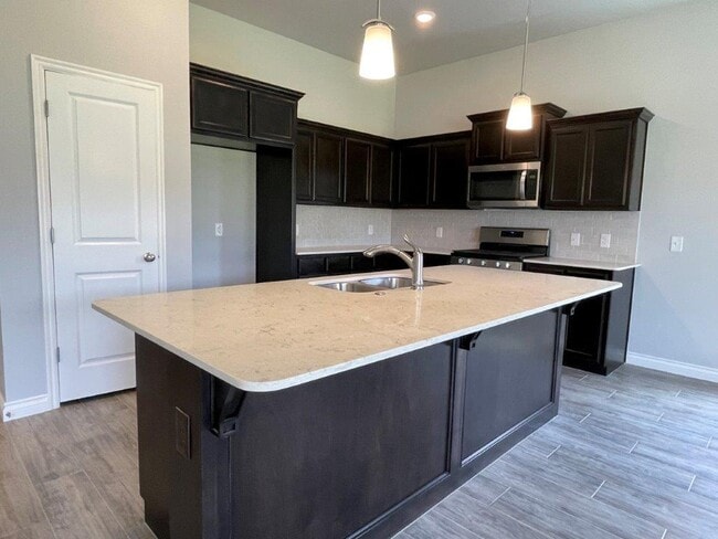 Building Photo - 13609 Watson Dr
