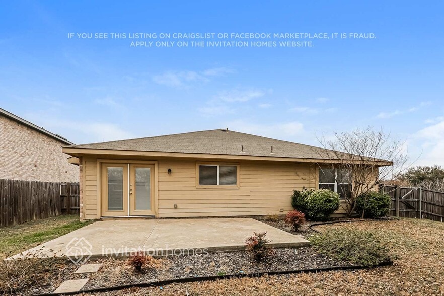 Building Photo - 704 Gibson St