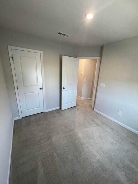 Building Photo - 2757 Thornton Grove Blvd