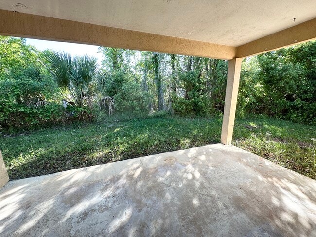 Building Photo - 23 Eton Ln