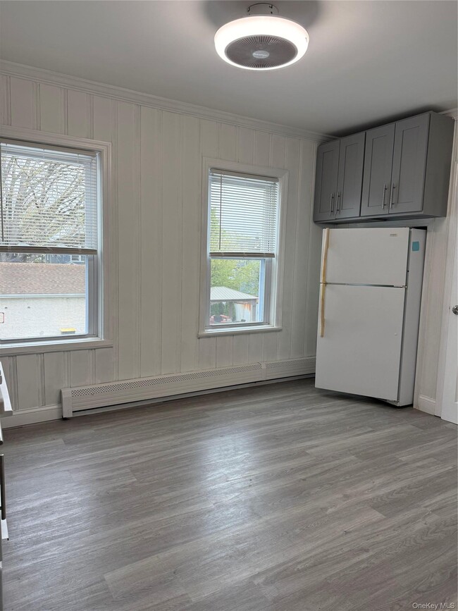 Building Photo - 318 Earle Ave
