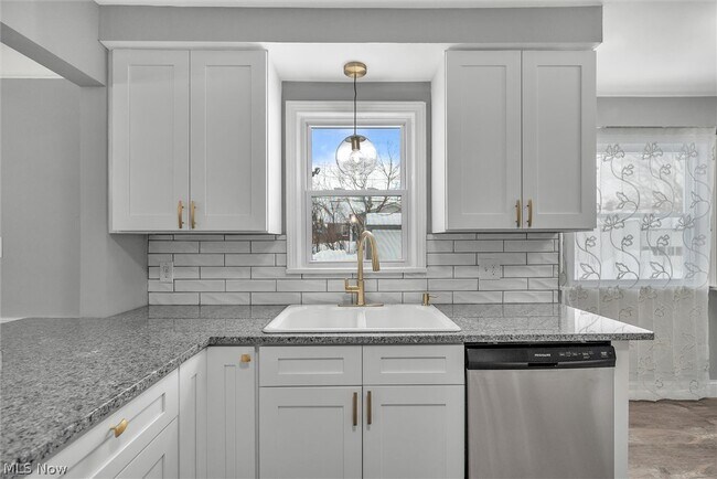 Building Photo - 4034 Stilmore Rd