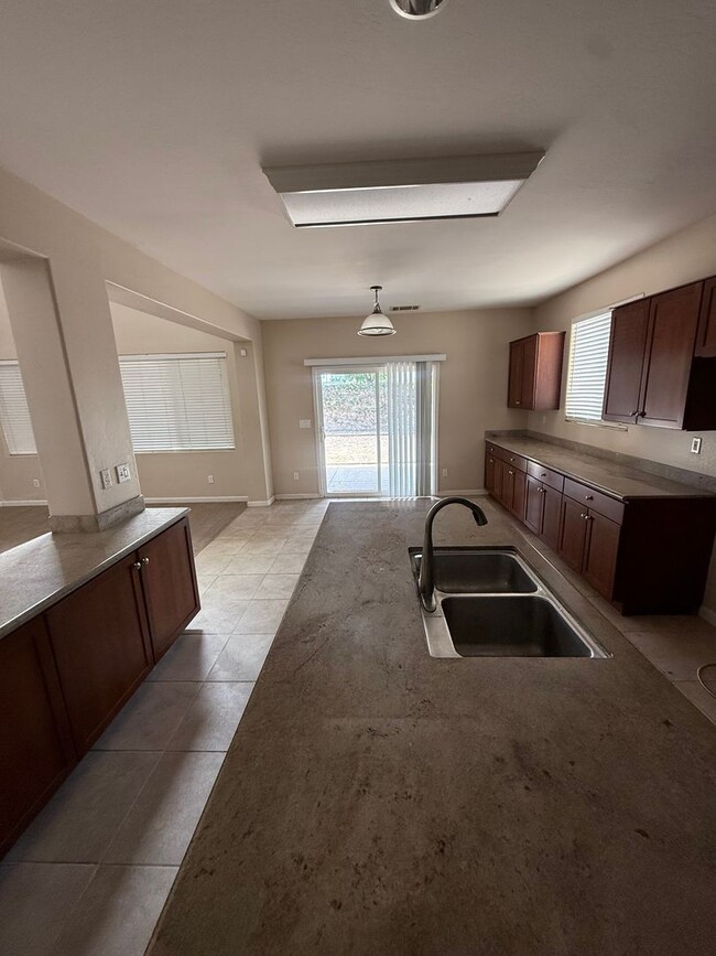 Building Photo - 11425 Mondego Dr