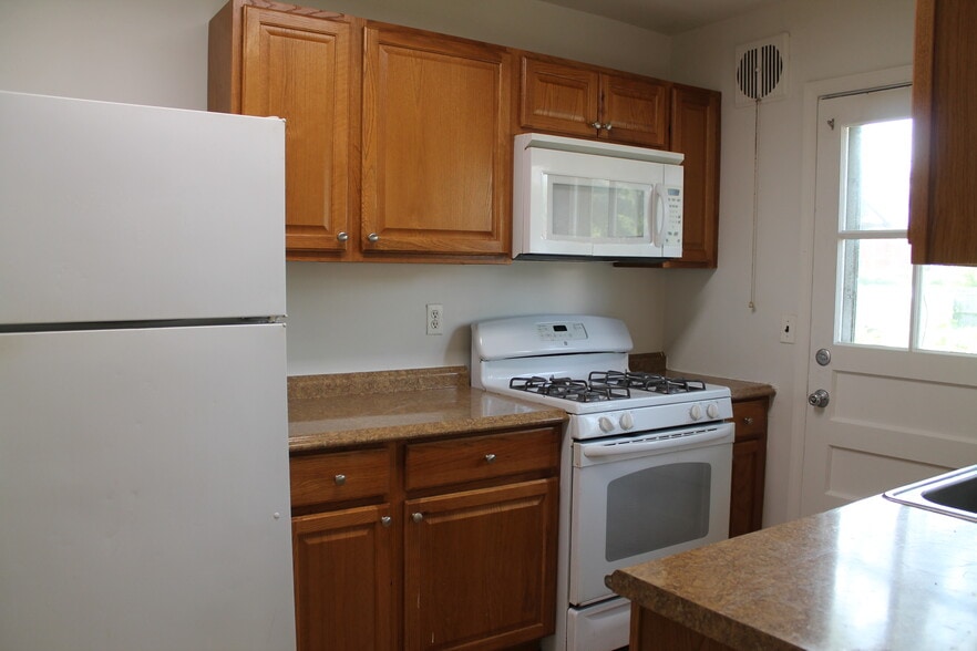 Building Photo - 8164 Loch Raven Blvd