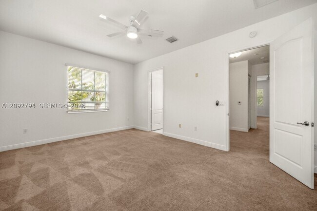 Building Photo - 341 SW 13th St