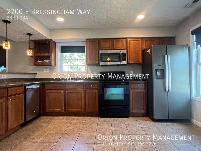 Building Photo - 2700 E Bressingham Wy