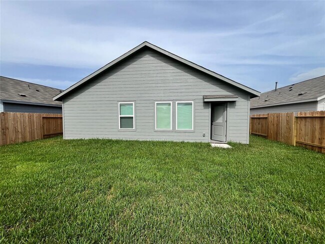 Building Photo - 25649 Rose Creek Dr