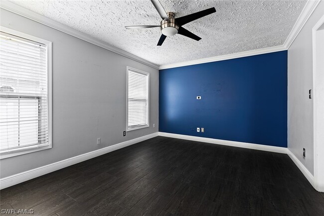 Building Photo - 406 Leawood Cir