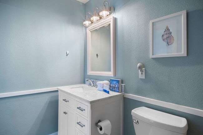 Building Photo - 16 Cut Off Rd