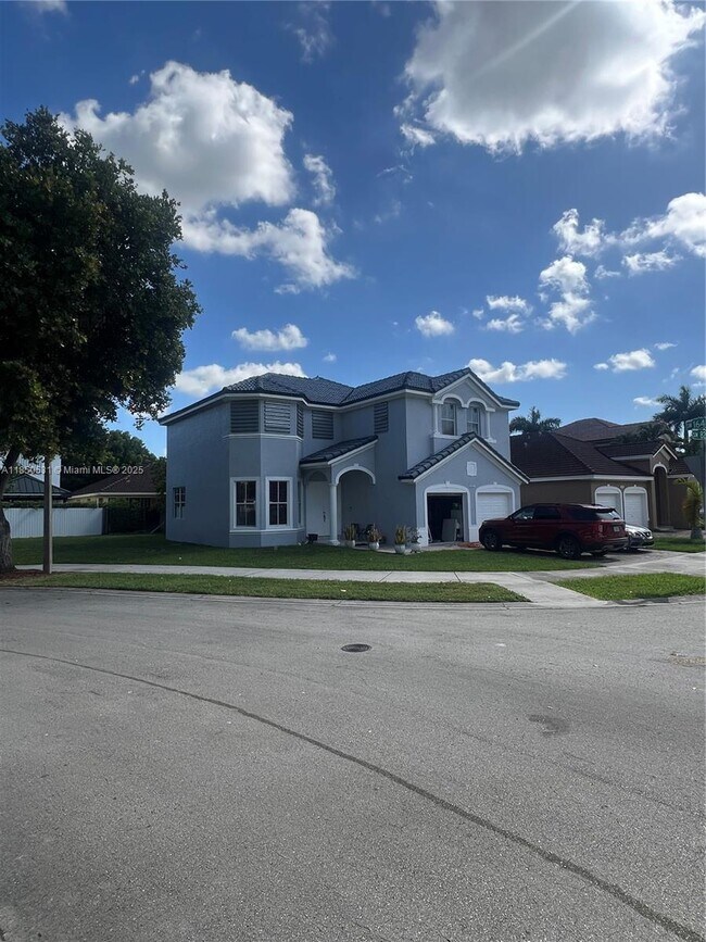 Building Photo - 16427 SW 82nd St