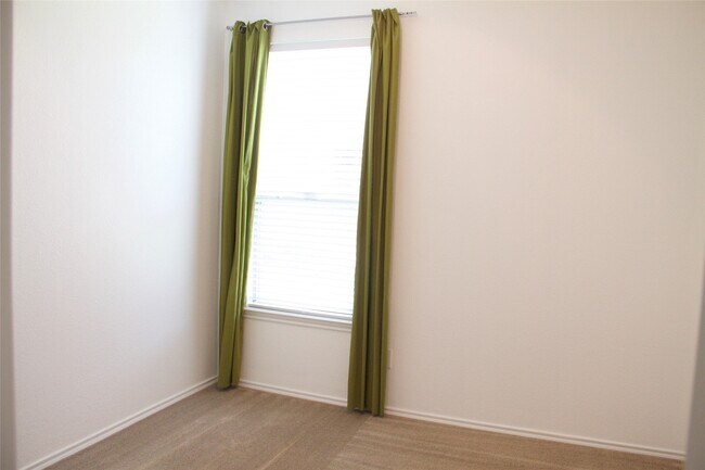 Building Photo - 2711 Cally Ct