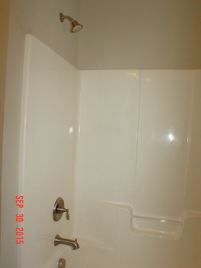 Building Photo - 124 Hurdle Ln