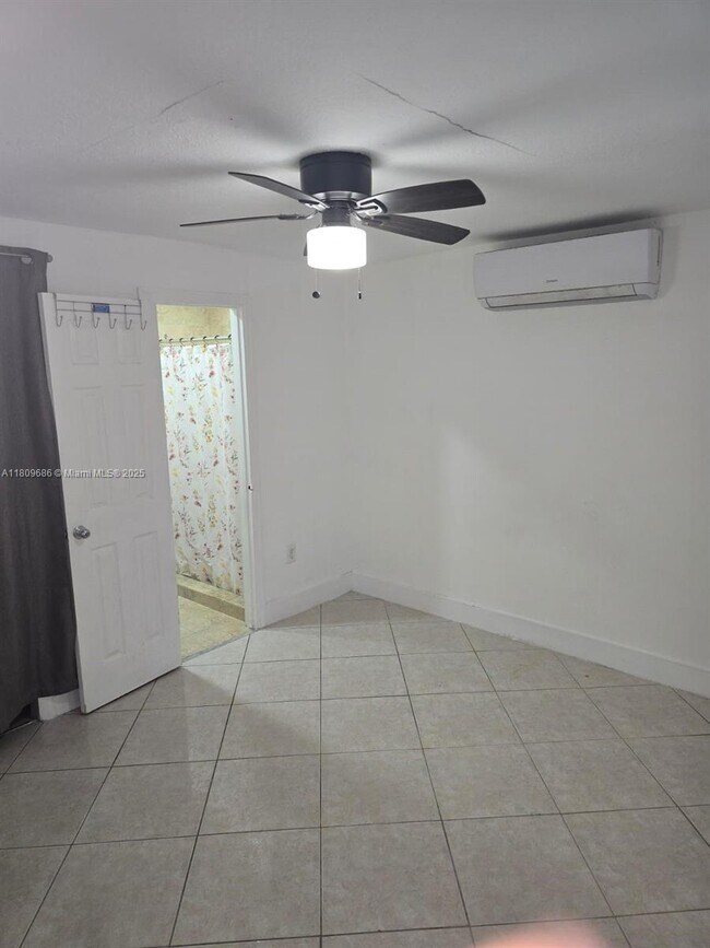 Building Photo - 375 W 56th St