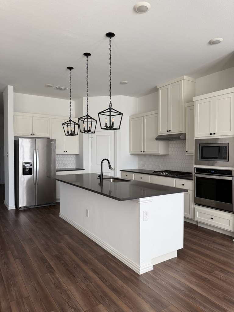 Building Photo - 3802 Chicory Ct