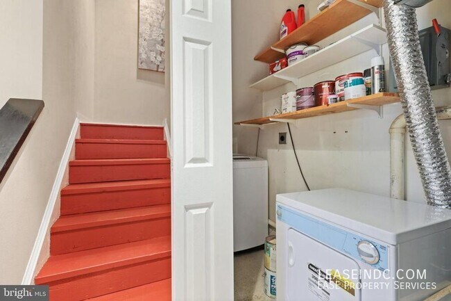 Building Photo - 1435 Corcoran St NW