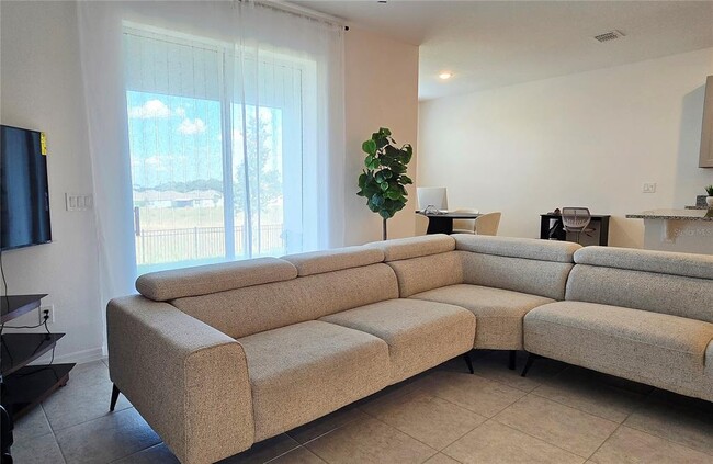 Building Photo - 301 Tarpon Bay Blvd