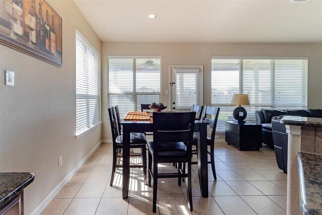 Building Photo - 18311 Red Oak Manor Ln