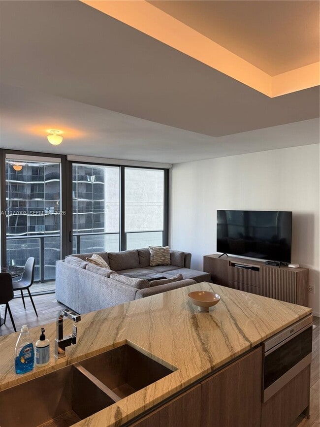 Building Photo - 801 S Miami Ave