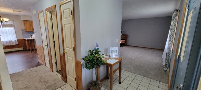 Building Photo - 34 Dancing Ridge Rd