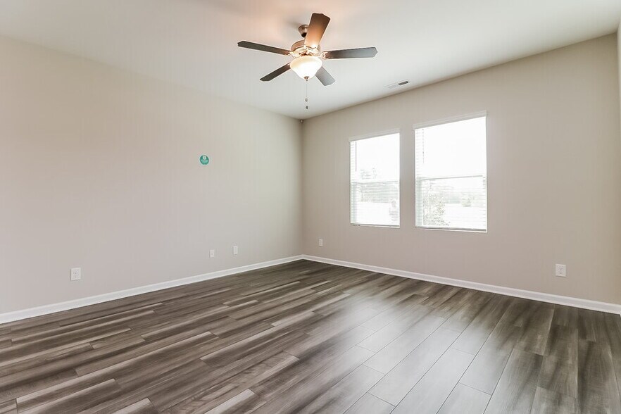 Building Photo - 650 Wendell Falls Pkwy