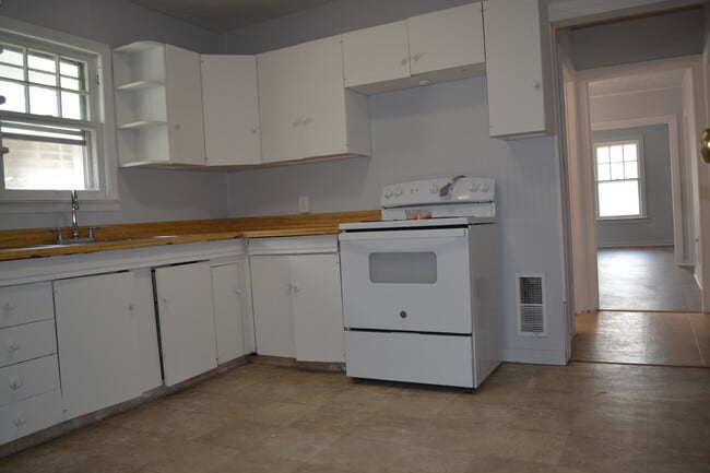 Building Photo - 1014 Lamb St