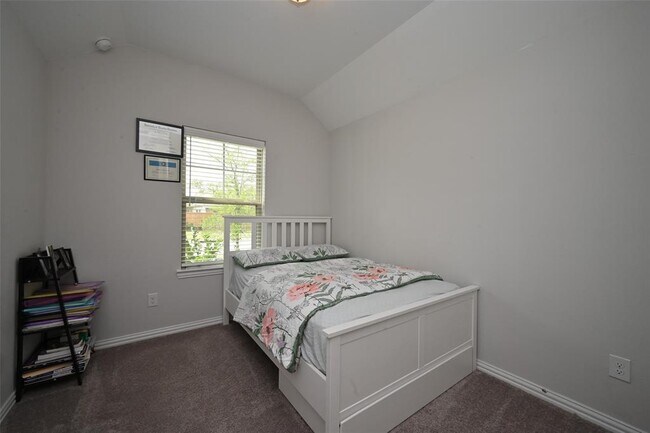 Building Photo - 8210 Vida Costa Dr