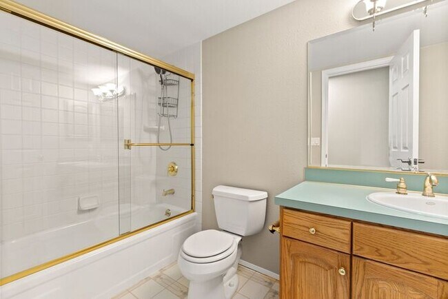Building Photo - Air Conditioned Urban Retreat in Whispering Pines